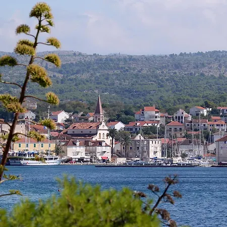 Milna 11088a Milna (Brac)