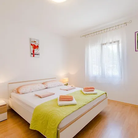 Milna 11088a Apartament *